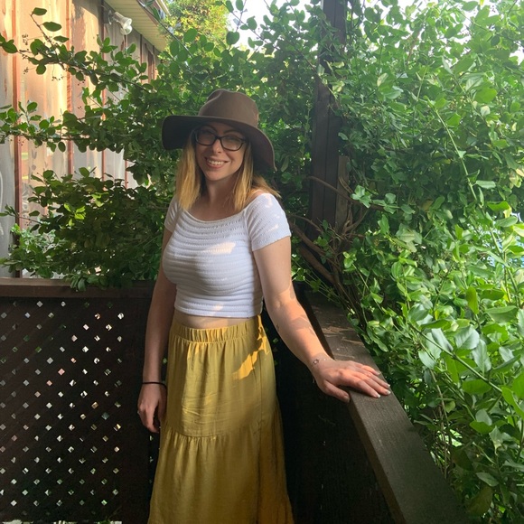 Meet your Posher, Leah - Picture 1 of 1